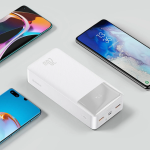 Picture of Baseus Bipow Overseas Edition Dijital Ekranlı 20W 30.000 mAh Powerbank Beyaz