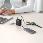 Picture of Mcdodo MC-8620 10000mAh 22.5W PD Hızlı Şarj Dahili USB-C & Lightning Kablolu Powerbank Siyah